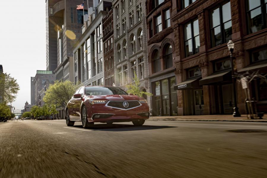  Acura TLX SH-AWD 2017 года  (фото 14 из 36)